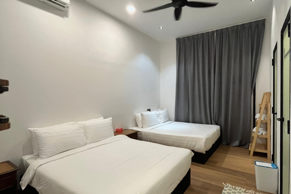 Hong Kong Villa Bedroom new bed