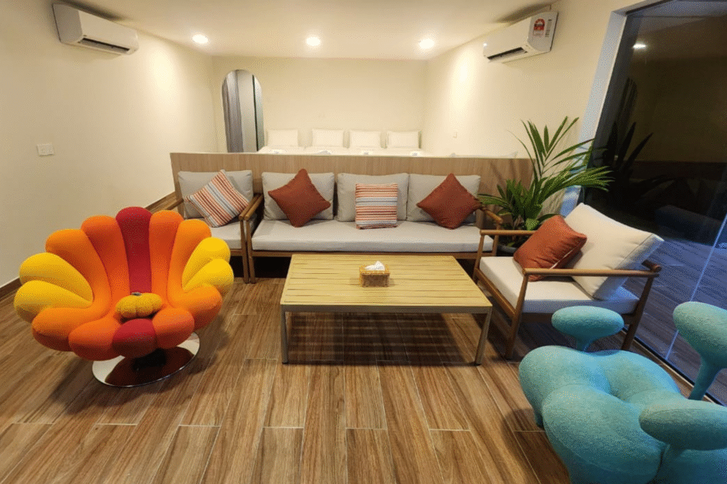 Tokyo C mini living room